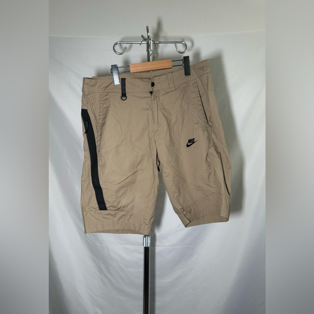Nike Sportswear Tech Bonded Woven Khaki Shorts